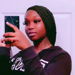 Meet your Posher, Marieama